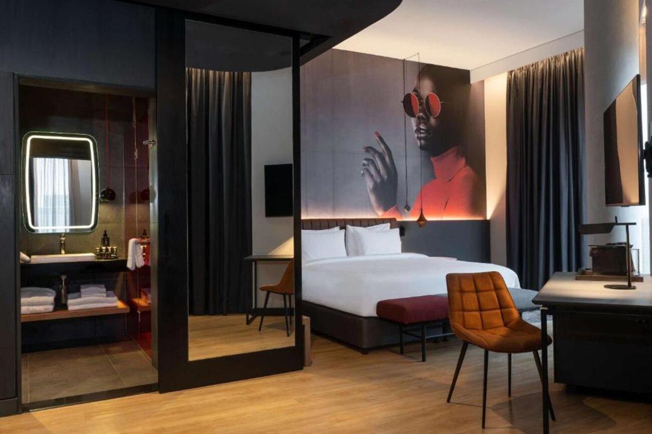 Radisson Red Hotel, Vienne Extérieur photo