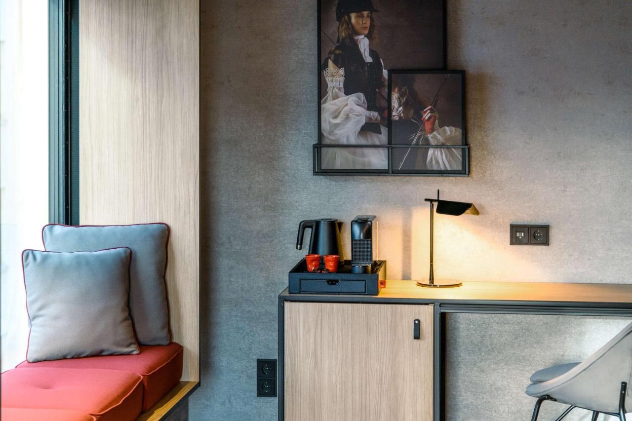 Radisson Red Hotel, Vienne Extérieur photo