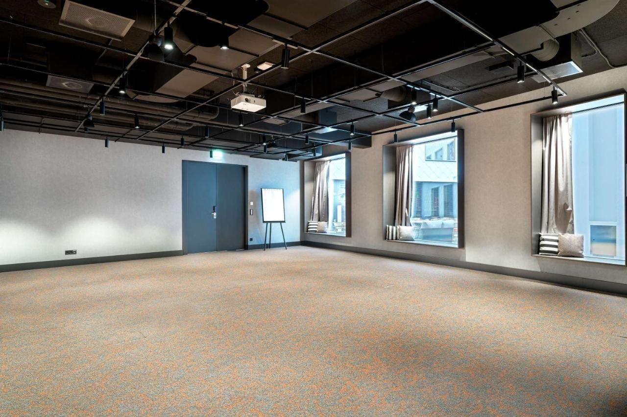 Radisson Red Hotel, Vienne Extérieur photo